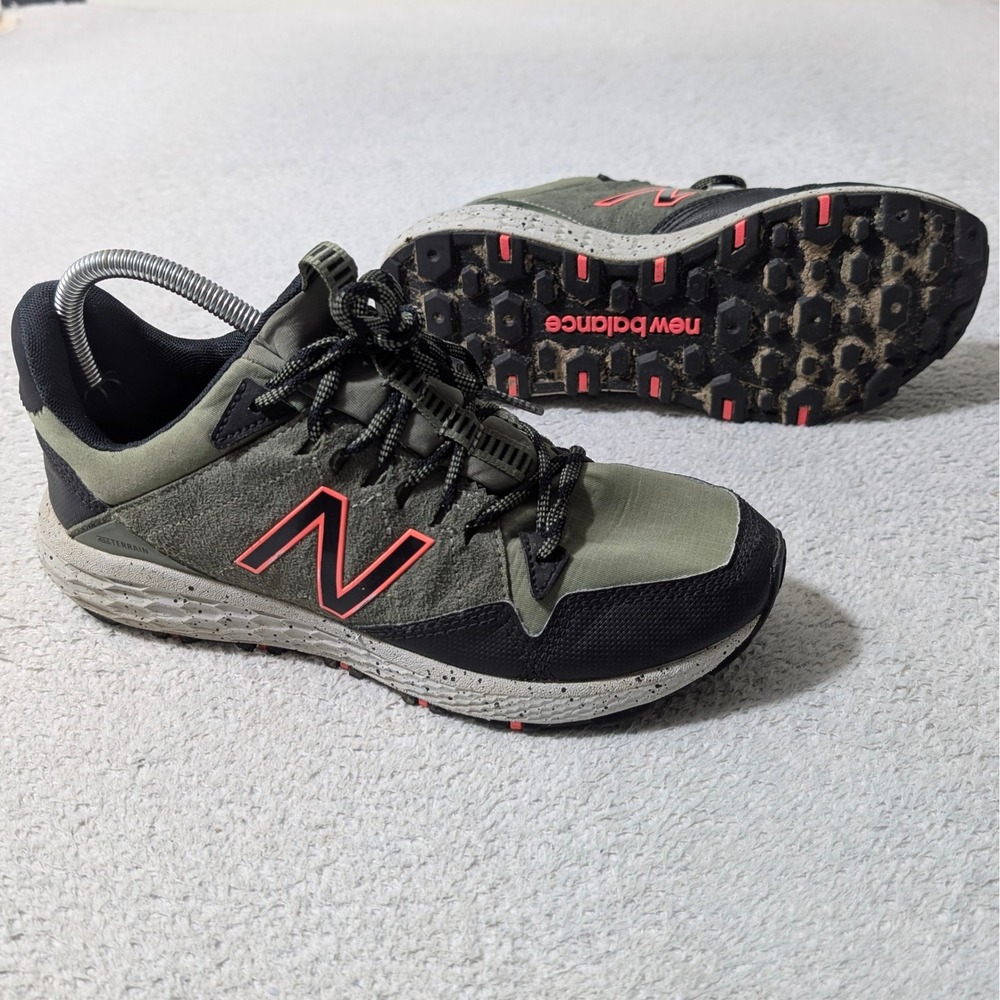 New Balance Fresh‎ Foam Crag v2 Trail Shoes Women 9 Olive Green Black WTCRGLN2